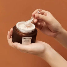 Cargar imagen en el visor de la galería, Crema hidratante “Madagascar Centella Probio-Cica Enrich Cream” - SKIN1004 **PREVENTA**
