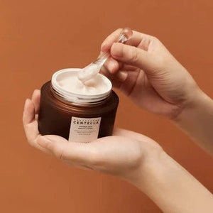 Crema hidratante “Madagascar Centella Probio-Cica Enrich Cream” - SKIN1004 **PREVENTA**